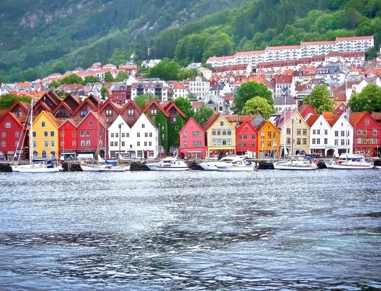 Wooden houses in Bergen - Norway accommodation
